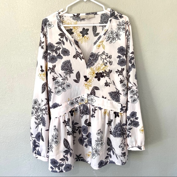 Ann Taylor LOFT Plus Floral Print top - Picture 6 of 8
